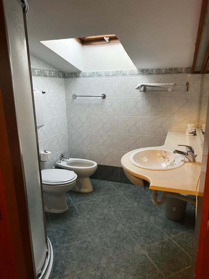 Hotel Trieste リッチョーネ エクステリア 写真