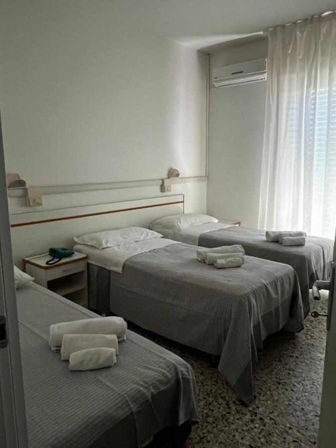 Hotel Trieste リッチョーネ エクステリア 写真